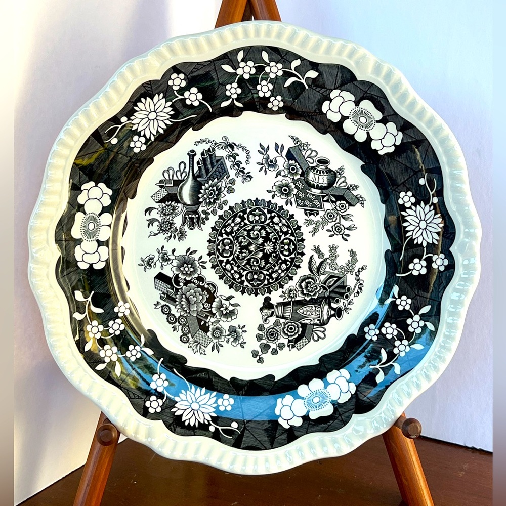 Spode Archive Collection Regency Series 11" Black